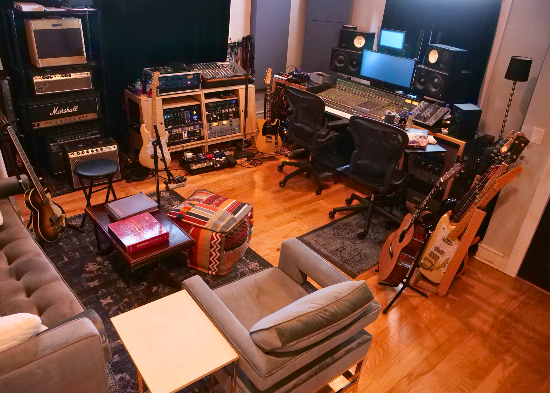 The House - Studio